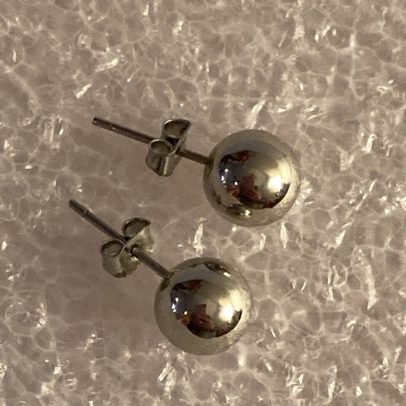 NWOT - 925 Sterling Silver Herringbone Ball Chain & Matching Stud Earrings - Picture 2 of 13